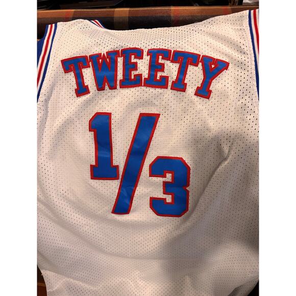 Tune Squad Tweety medium - Picture 4 of 5